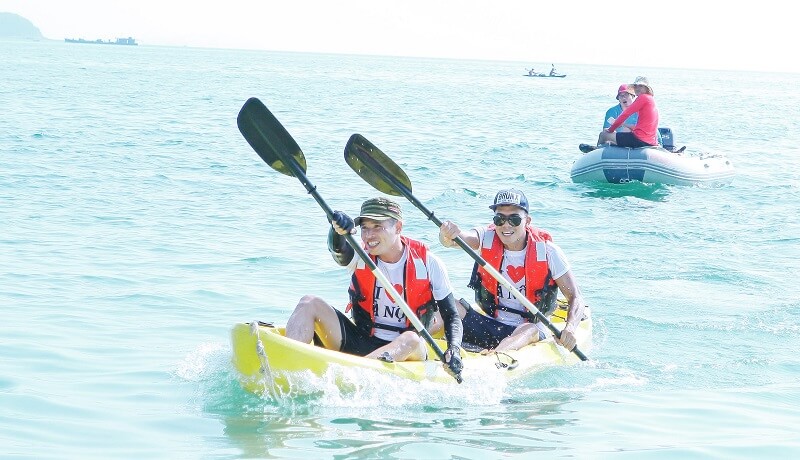 Chèo Thuyền Kayak